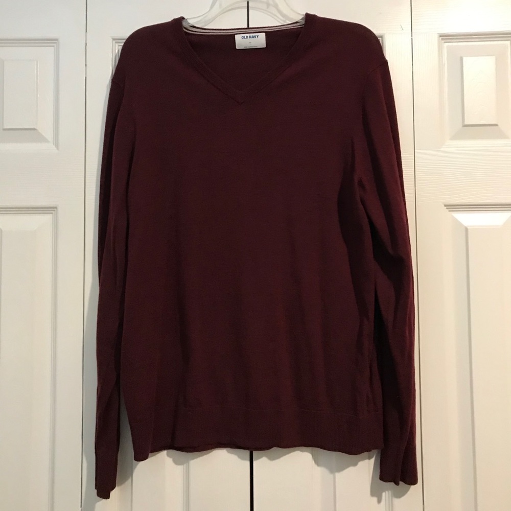 Men’s XL V Neck Burgundy Sweater